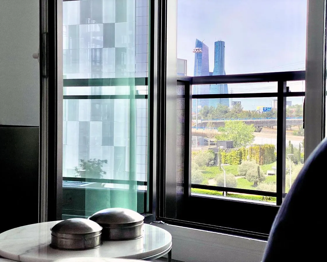 Apartamento Alquiler Temporal - No Turistico Madrid